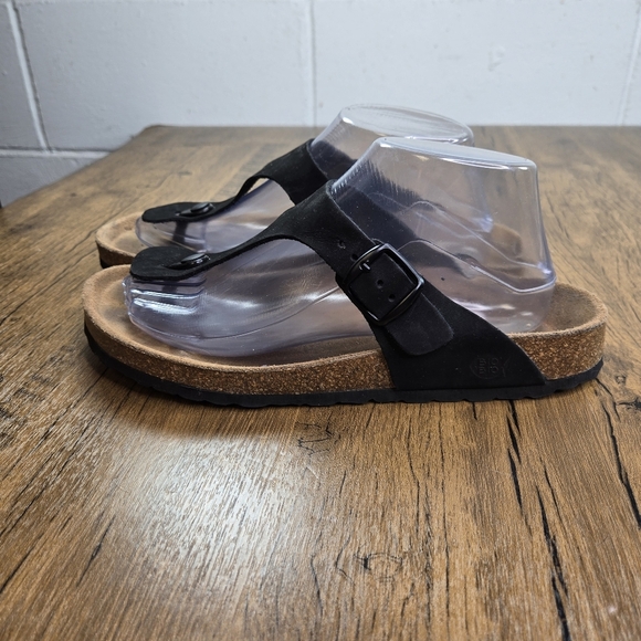 Bio Bio Black Thong Sandals - Picture 7 of 12